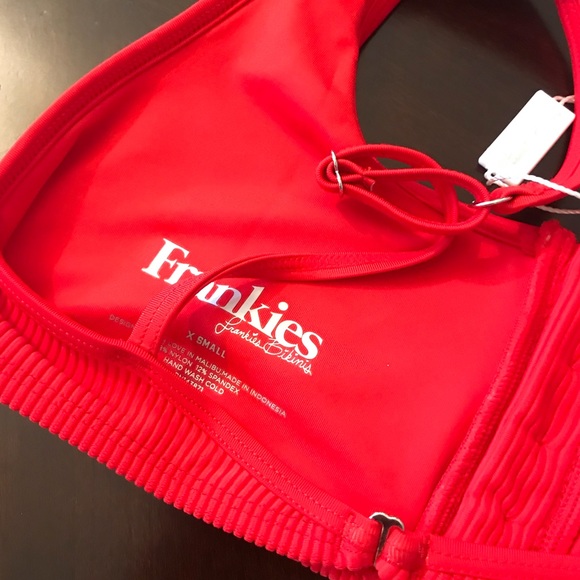 🍒SOLD🍒frankie’s bikinis Alana top - Picture 4 of 4